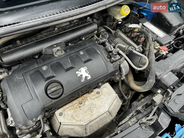 Пежо 207 2007 в Тульчине на Automoto.ua Синий Пежо 207, объемом двигателя 1.4 л и пробегом 189 тыс. км за 3700 $, фото 29 на Automoto.ua