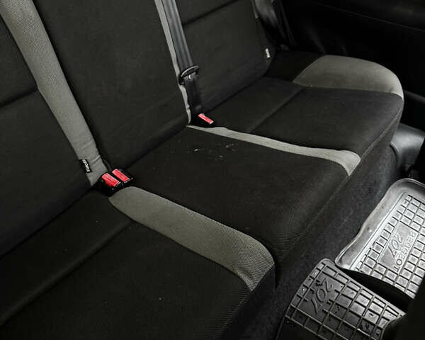 Пежо 207 2007 в Тульчине на Automoto.ua Синий Пежо 207, объемом двигателя 1.4 л и пробегом 189 тыс. км за 3700 $, фото 26 на Automoto.ua