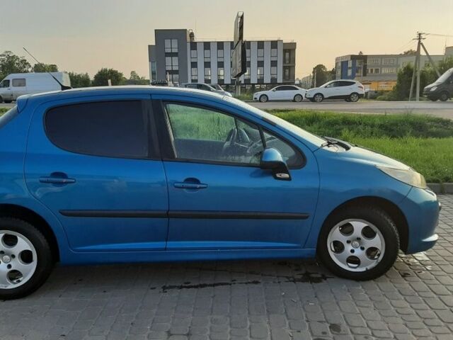 Синий Пежо 207, объемом двигателя 1.4 л и пробегом 225 тыс. км за 3700 $, фото 3 на Automoto.ua