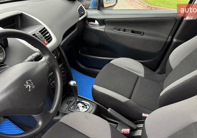 Синий Пежо 207, объемом двигателя 1.6 л и пробегом 137 тыс. км за 5500 $, фото 9 на Automoto.ua