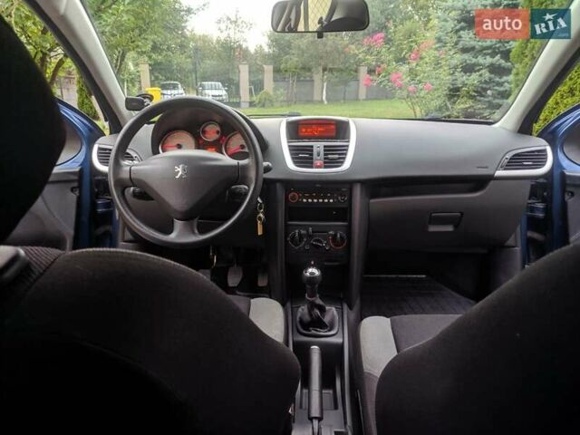 Синий Пежо 207, объемом двигателя 1.4 л и пробегом 253 тыс. км за 3500 $, фото 30 на Automoto.ua