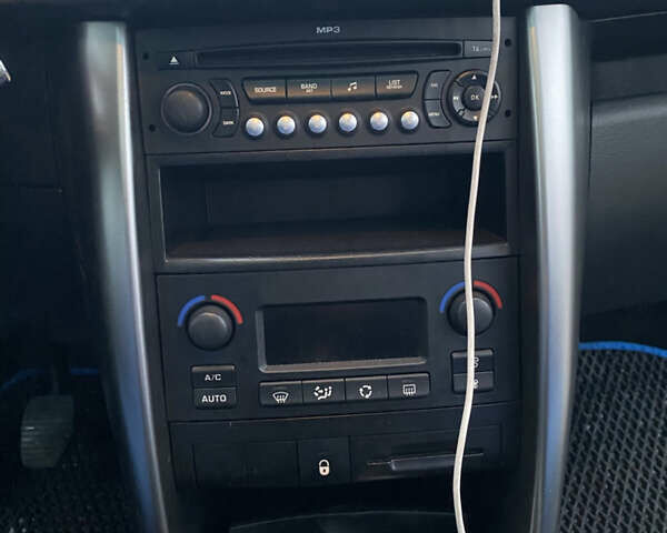 Синий Пежо 207, объемом двигателя 1.6 л и пробегом 104 тыс. км за 5250 $, фото 54 на Automoto.ua