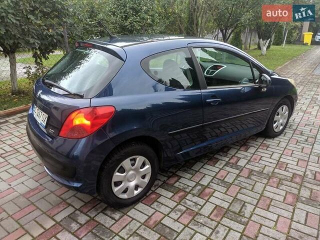 Синий Пежо 207, объемом двигателя 1.4 л и пробегом 253 тыс. км за 3500 $, фото 1 на Automoto.ua