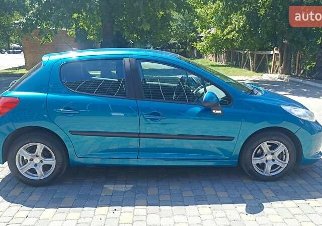Синий Пежо 207, объемом двигателя 1.4 л и пробегом 238 тыс. км за 5750 $, фото 3 на Automoto.ua