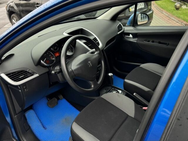 Синий Пежо 207, объемом двигателя 1.6 л и пробегом 135 тыс. км за 5300 $, фото 7 на Automoto.ua