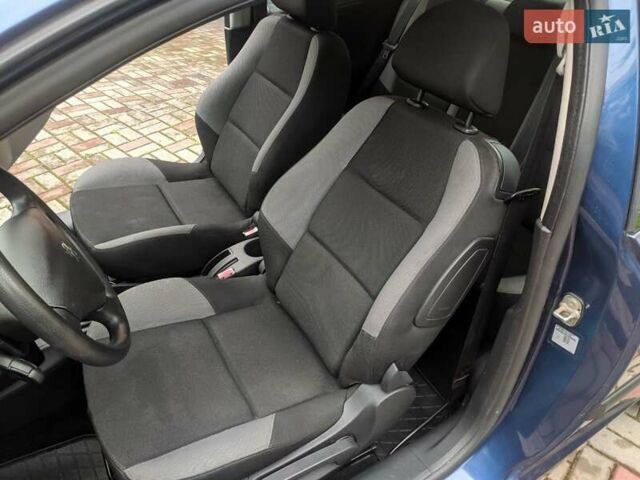 Синий Пежо 207, объемом двигателя 1.4 л и пробегом 253 тыс. км за 3500 $, фото 17 на Automoto.ua