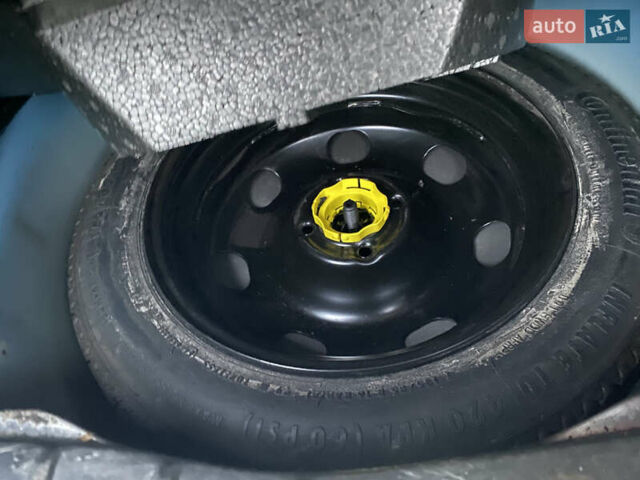 Синий Пежо 207, объемом двигателя 1.6 л и пробегом 104 тыс. км за 5250 $, фото 9 на Automoto.ua