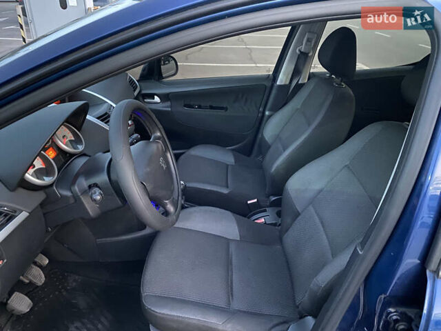 Пежо 207 2009 у Києві на Automoto.ua Синій Пежо 207, об'ємом двигуна 1.36 л та пробігом 186 тис. км за 4700 $, фото 7 на Automoto.ua