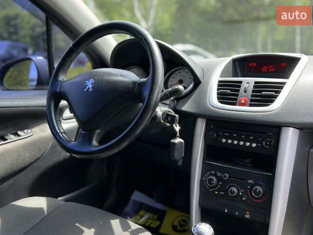Пежо 207 2010 в Львове на Automoto.ua Синий Пежо 207, объемом двигателя 1.36 л и пробегом 117 тыс. км за 4300 $, фото 9 на Automoto.ua