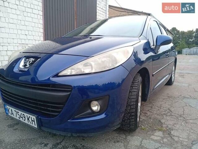 Синий Пежо 207, объемом двигателя 1.4 л и пробегом 147 тыс. км за 5500 $, фото 3 на Automoto.ua