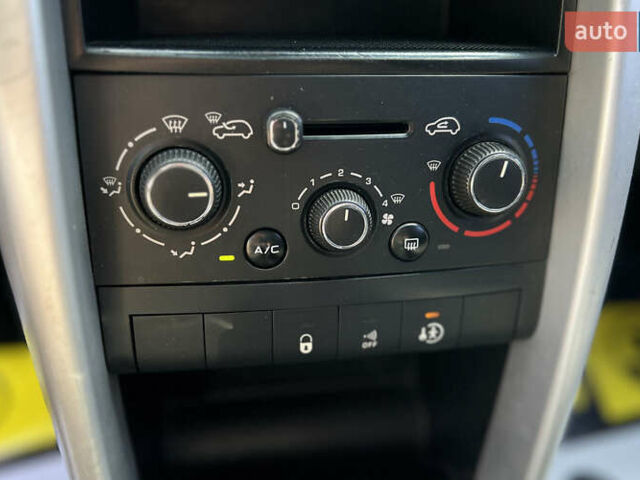 Пежо 207 2010 в Львове на Automoto.ua Синий Пежо 207, объемом двигателя 1.36 л и пробегом 117 тыс. км за 4300 $, фото 13 на Automoto.ua