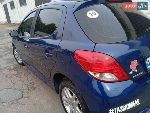 Синий Пежо 207, объемом двигателя 1.4 л и пробегом 147 тыс. км за 5500 $, фото 9 на Automoto.ua