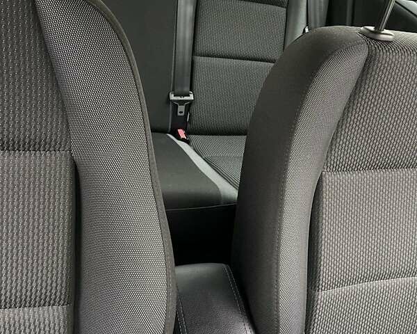 Пежо 207 2010 в Киеве на Automoto.ua Синий Пежо 207, объемом двигателя 1.36 л и пробегом 76 тыс. км за 6998 $, фото 9 на Automoto.ua