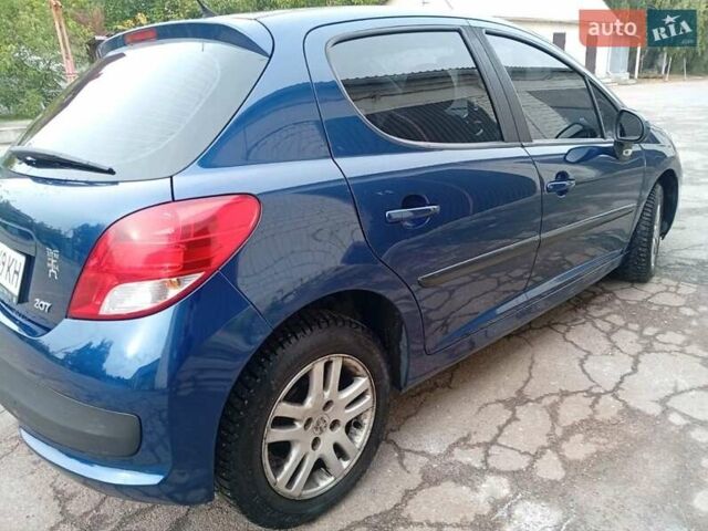 Синий Пежо 207, объемом двигателя 1.4 л и пробегом 147 тыс. км за 5500 $, фото 8 на Automoto.ua