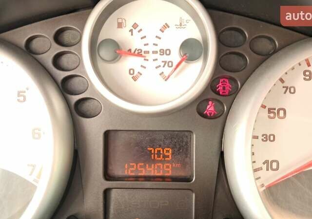 Синій Пежо 207, об'ємом двигуна 1.36 л та пробігом 125 тис. км за 5000 $, фото 2 на Automoto.ua