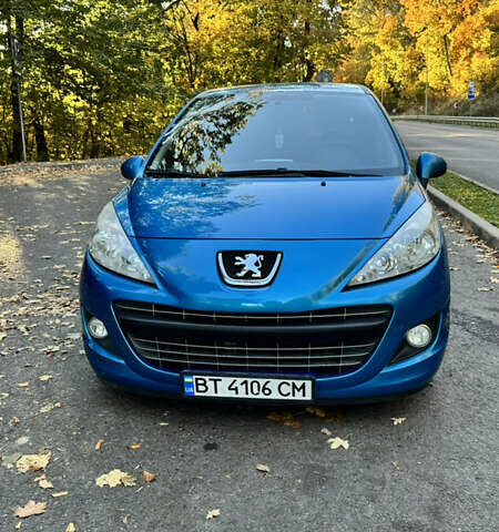 Синий Пежо 207, объемом двигателя 1.36 л и пробегом 153 тыс. км за 5200 $, фото 6 на Automoto.ua