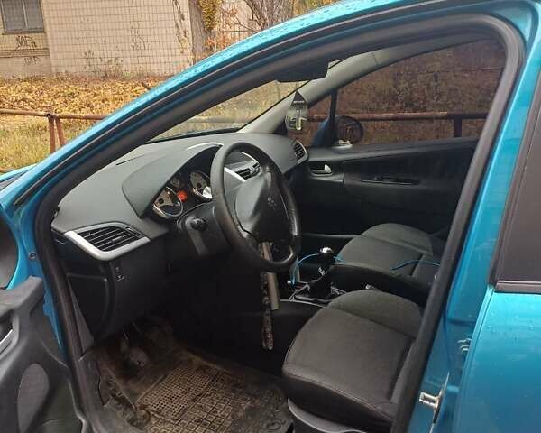Синий Пежо 207, объемом двигателя 1.36 л и пробегом 193 тыс. км за 4500 $, фото 14 на Automoto.ua