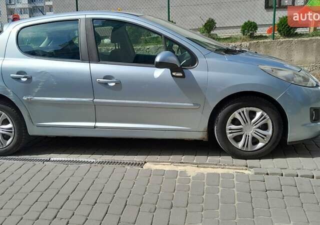 Синій Пежо 207, об'ємом двигуна 1.4 л та пробігом 133 тис. км за 4400 $, фото 3 на Automoto.ua