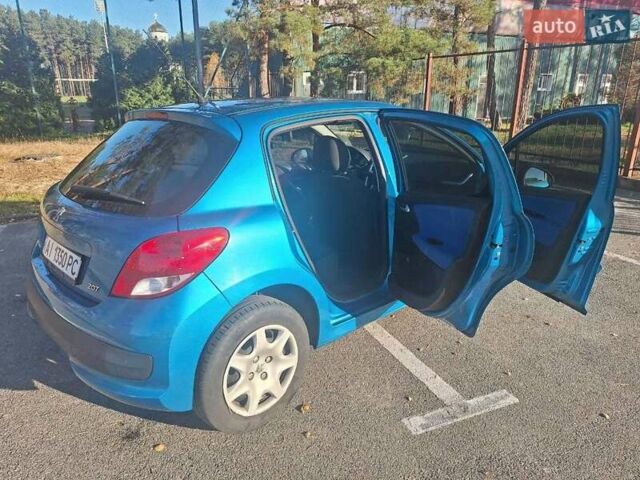 Синий Пежо 207, объемом двигателя 1.4 л и пробегом 260 тыс. км за 4500 $, фото 2 на Automoto.ua