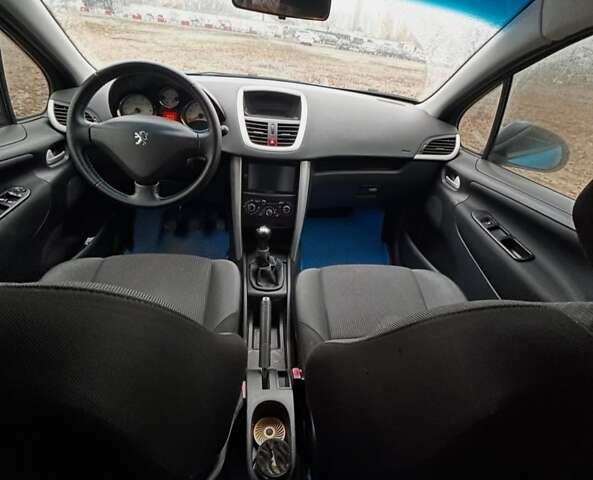 Синій Пежо 207, об'ємом двигуна 1.36 л та пробігом 284 тис. км за 4699 $, фото 6 на Automoto.ua