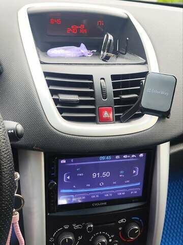 Синій Пежо 207, об'ємом двигуна 1.36 л та пробігом 284 тис. км за 4699 $, фото 7 на Automoto.ua