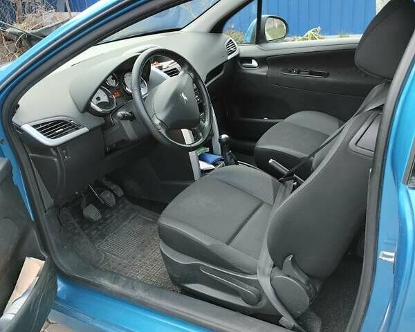 Синий Пежо 207, объемом двигателя 1.36 л и пробегом 62 тыс. км за 5500 $, фото 4 на Automoto.ua