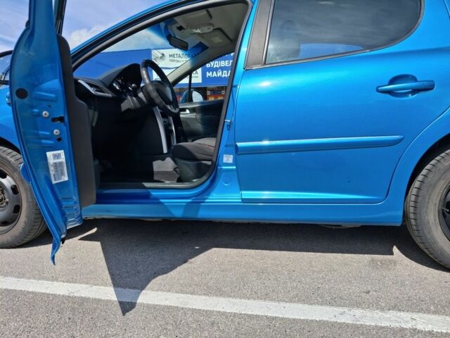 Синій Пежо 207, об'ємом двигуна 1.4 л та пробігом 197 тис. км за 4700 $, фото 13 на Automoto.ua