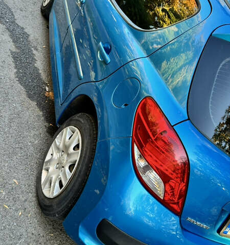 Синий Пежо 207, объемом двигателя 1.36 л и пробегом 153 тыс. км за 5200 $, фото 46 на Automoto.ua