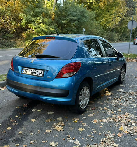 Синий Пежо 207, объемом двигателя 1.36 л и пробегом 153 тыс. км за 5200 $, фото 7 на Automoto.ua