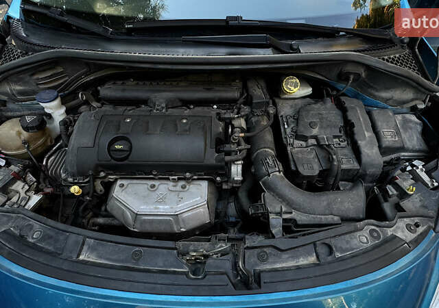 Синий Пежо 207, объемом двигателя 1.36 л и пробегом 153 тыс. км за 5200 $, фото 31 на Automoto.ua