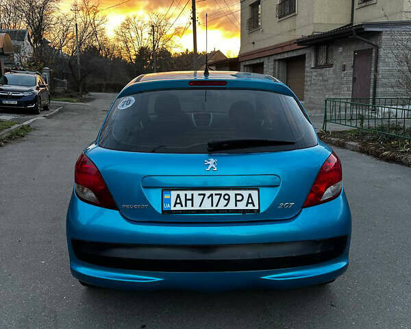 Синий Пежо 207, объемом двигателя 1.36 л и пробегом 200 тыс. км за 5000 $, фото 5 на Automoto.ua