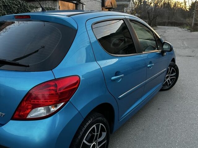Синий Пежо 207, объемом двигателя 1.4 л и пробегом 200 тыс. км за 5000 $, фото 6 на Automoto.ua