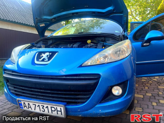 Синий Пежо 207, объемом двигателя 1.4 л и пробегом 292 тыс. км за 3800 $, фото 4 на Automoto.ua