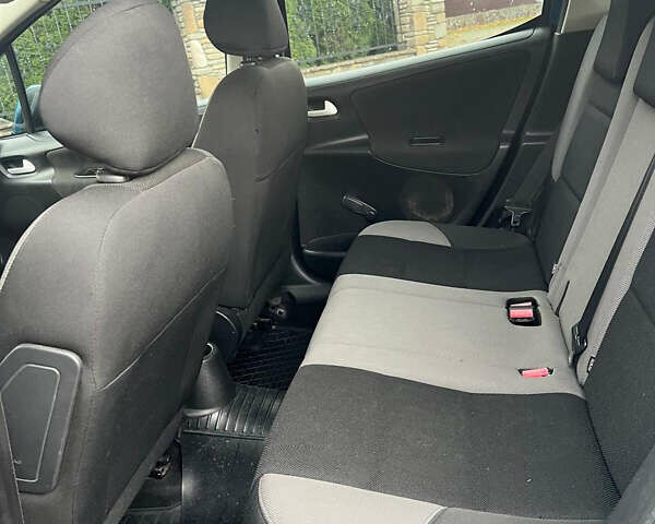 Синий Пежо 207, объемом двигателя 1.56 л и пробегом 195 тыс. км за 4250 $, фото 14 на Automoto.ua