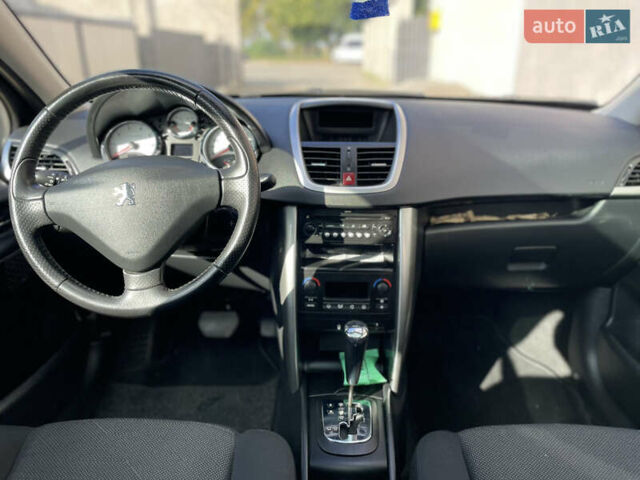 Синий Пежо 207, объемом двигателя 1.6 л и пробегом 94 тыс. км за 6500 $, фото 6 на Automoto.ua