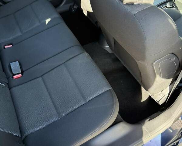 Синий Пежо 207, объемом двигателя 1.6 л и пробегом 97 тыс. км за 7500 $, фото 7 на Automoto.ua