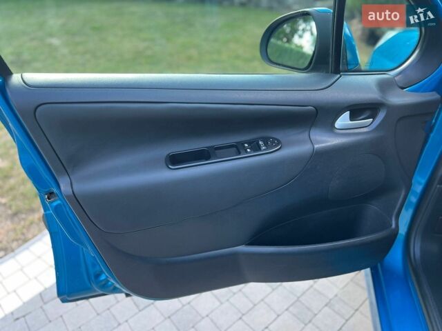 Синий Пежо 207, объемом двигателя 1.56 л и пробегом 290 тыс. км за 3999 $, фото 6 на Automoto.ua