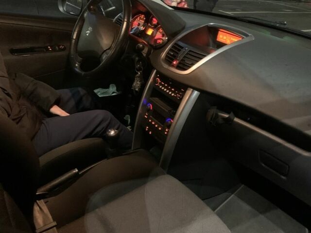 Синий Пежо 207, объемом двигателя 1.6 л и пробегом 230 тыс. км за 5100 $, фото 16 на Automoto.ua