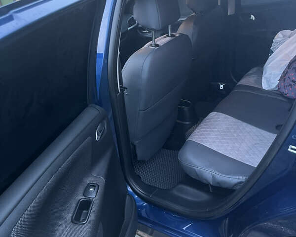 Синий Пежо 207, объемом двигателя 1.56 л и пробегом 192 тыс. км за 5300 $, фото 5 на Automoto.ua