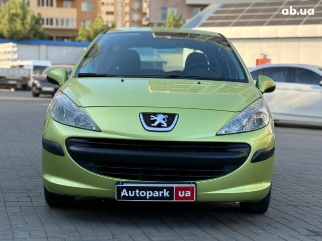 Зеленый Пежо 207, объемом двигателя 1.4 л и пробегом 118 тыс. км за 4990 $, фото 1 на Automoto.ua