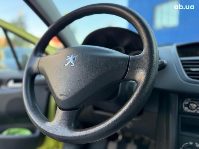 Зеленый Пежо 207, объемом двигателя 1.4 л и пробегом 118 тыс. км за 4990 $, фото 24 на Automoto.ua