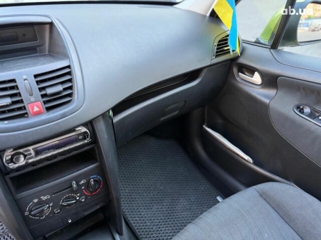 Зеленый Пежо 207, объемом двигателя 1.4 л и пробегом 118 тыс. км за 4990 $, фото 23 на Automoto.ua