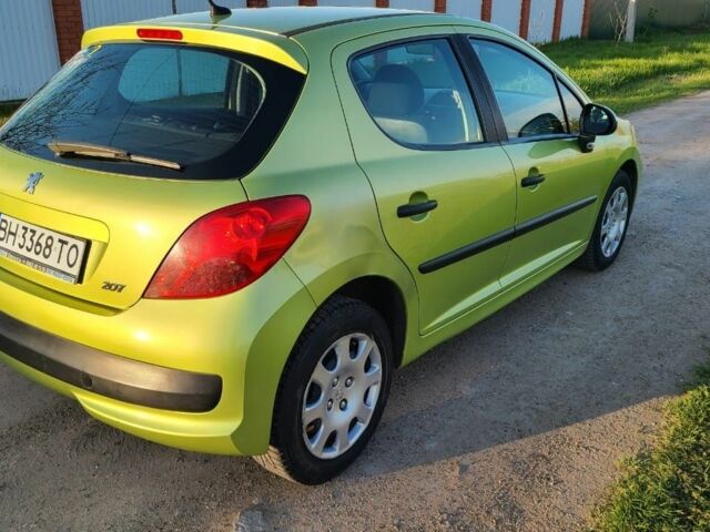Зелений Пежо 207, об'ємом двигуна 1.4 л та пробігом 117 тис. км за 3900 $, фото 10 на Automoto.ua