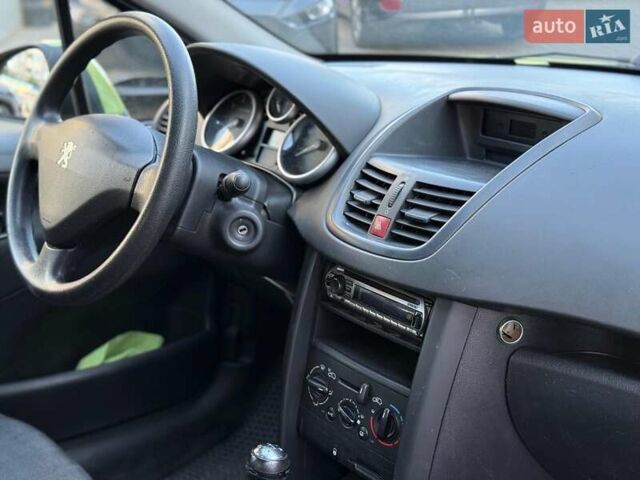 Зеленый Пежо 207, объемом двигателя 1.4 л и пробегом 118 тыс. км за 4990 $, фото 14 на Automoto.ua