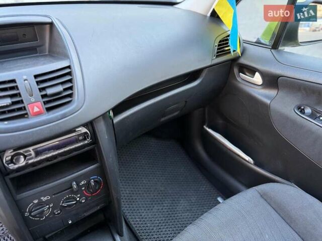 Зеленый Пежо 207, объемом двигателя 1.4 л и пробегом 118 тыс. км за 4990 $, фото 23 на Automoto.ua