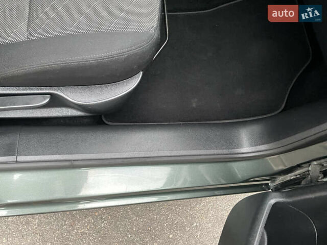 Зелений Пежо 207, об'ємом двигуна 1.6 л та пробігом 136 тис. км за 5550 $, фото 42 на Automoto.ua