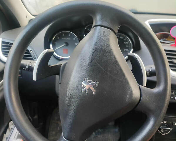 Пежо 207 2008 у Львові на Automoto.ua Помаранчевий Пежо 207, об'ємом двигуна 1.36 л та пробігом 178 тис. км за 5300 $, фото 5 на Automoto.ua