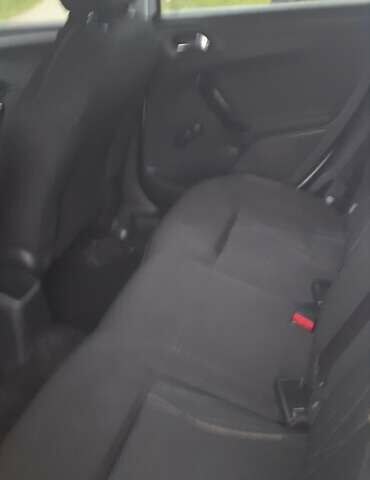 Білий Пежо 208, об'ємом двигуна 1.4 л та пробігом 259 тис. км за 7100 $, фото 3 на Automoto.ua