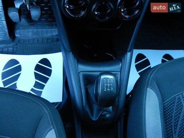 Пежо 208 2012 в Трускавце на Automoto.ua Белый Пежо 208, объемом двигателя 1.4 л и пробегом 160 тыс. км за 5890 $, фото 51 на Automoto.ua