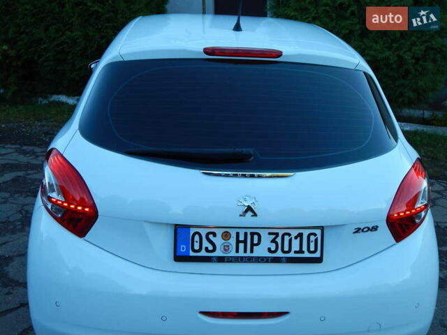 Пежо 208 2012 в Трускавце на Automoto.ua Белый Пежо 208, объемом двигателя 1.4 л и пробегом 160 тыс. км за 5890 $, фото 33 на Automoto.ua
